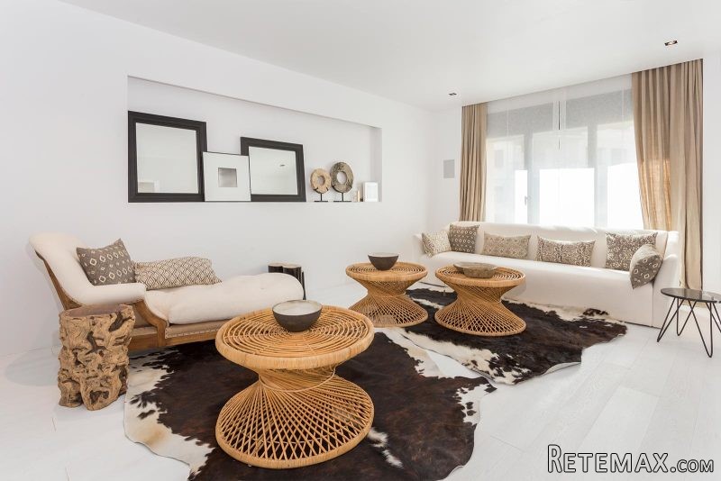 Outstanding apartment for sale with..