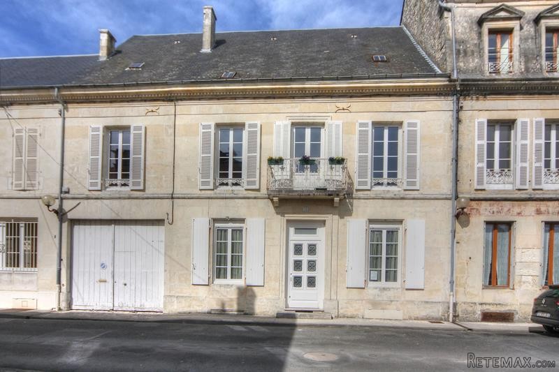 Stone Townhouse In The Heart Of Town