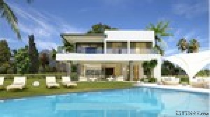 4 Bedrooms - Villa - Malaga - For Sale