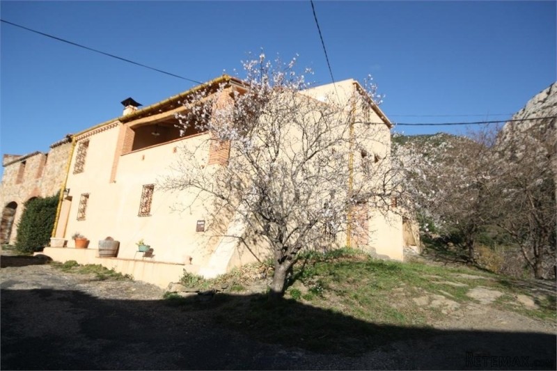 A Vendre Superbe Mas Avec Ancienne..