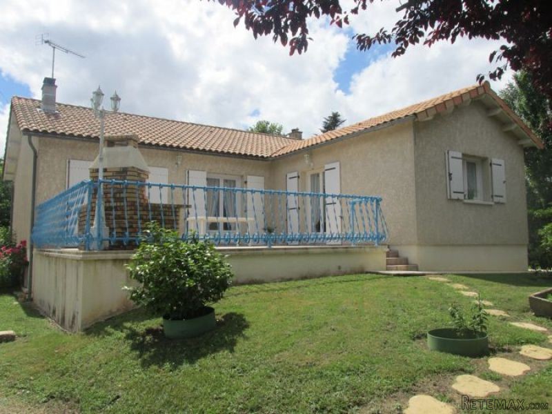 Detached House, Large Garage And Gardens