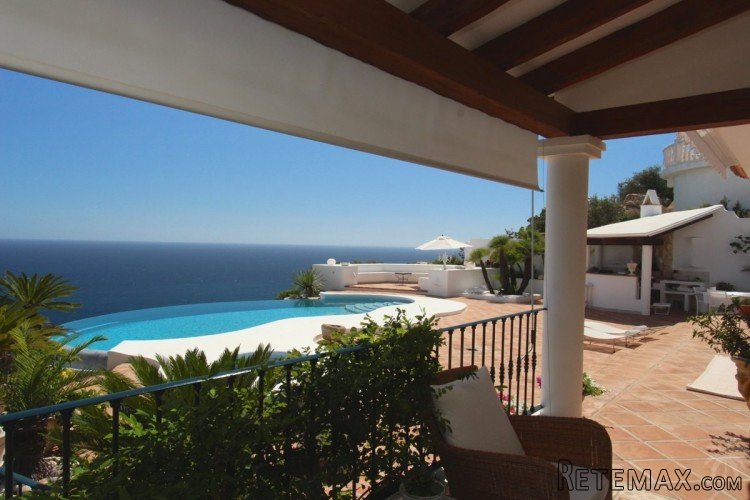 Luxurious front line villa with stunning views in the.. - 2