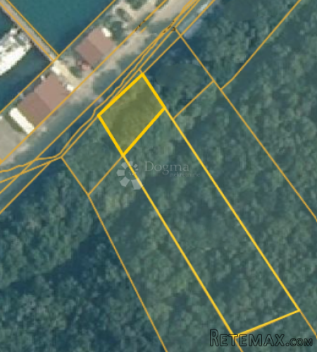 Investicijska parcela – građevinski dio i šumska zona za pri - 3