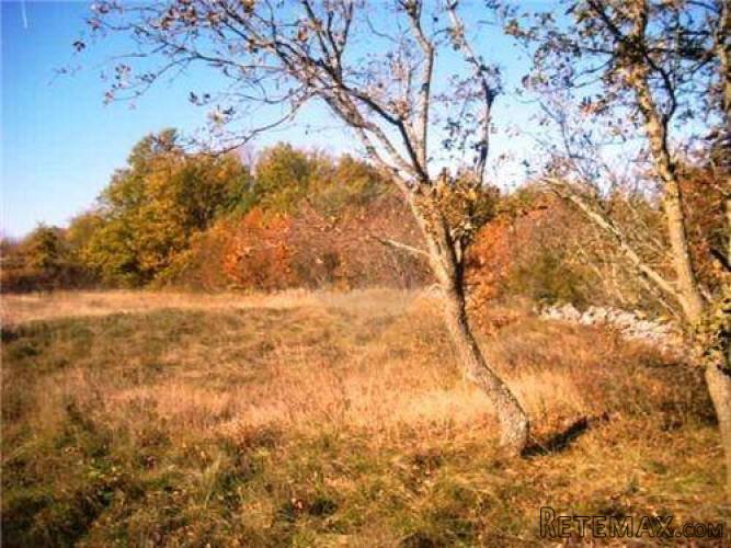 Urbanizirano zemljište 4.575m2 - 2
