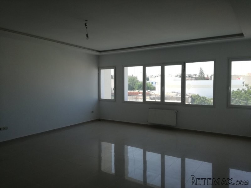 appartement au centre d akouda