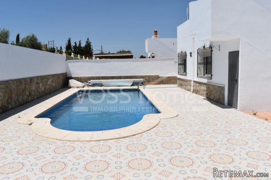 EXCLUSIVE TO VOSS HOMES - A spacious, light & airey 3 bed.. - 9