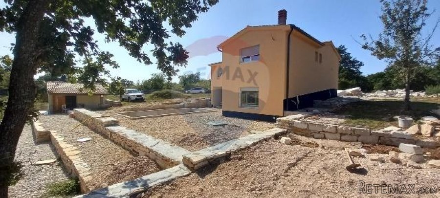 Istra,Štokovci-kuća s bazenom i okućnicom - 9