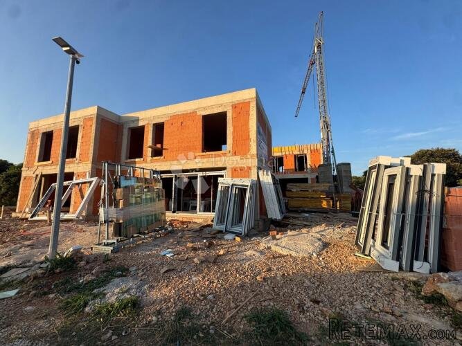 Kuća u nizu na mirnoj lokaciji, Otok Pag, Mandre, S21 110,17 - 2
