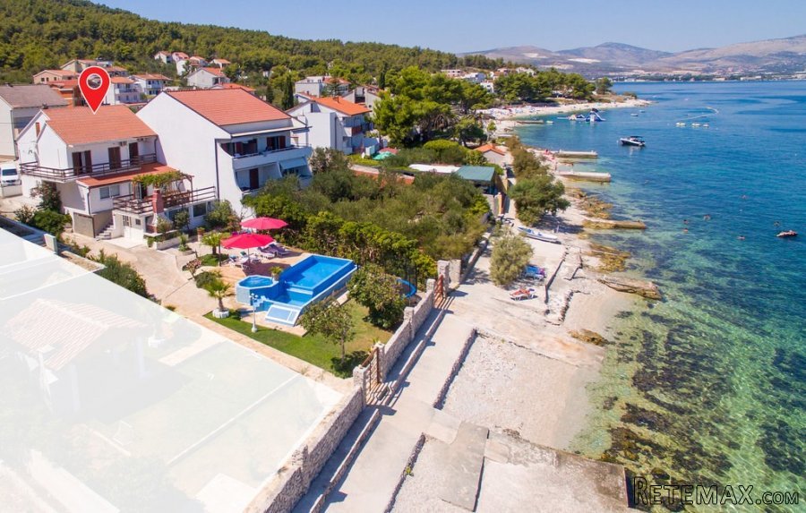 Private beach Seafront Villa on sale - 3