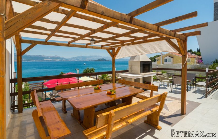 Private beach Seafront Villa on sale - 4