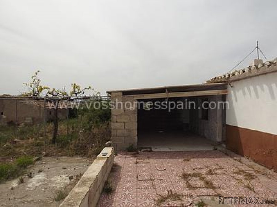 3 bed village / country house of approx 200m2 which is.. - 9