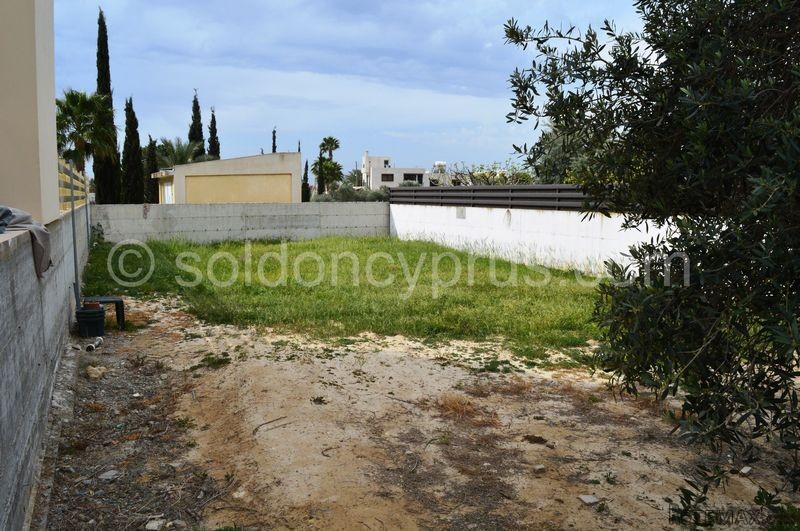 - Land - Larnaca - For Sale - 2