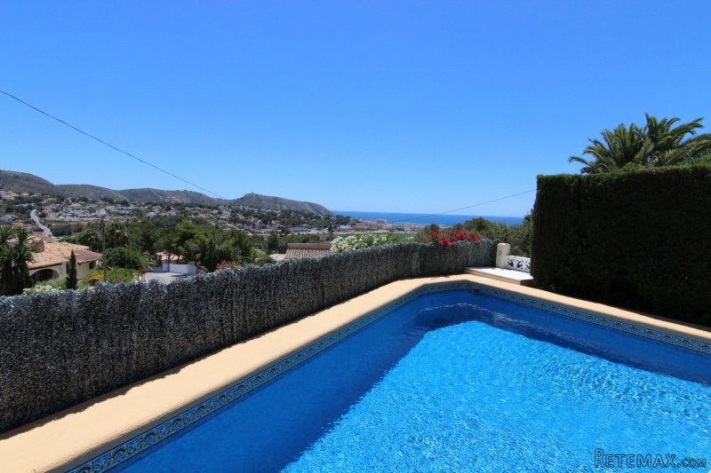 Great Sea Views - 15 minutes walk from..