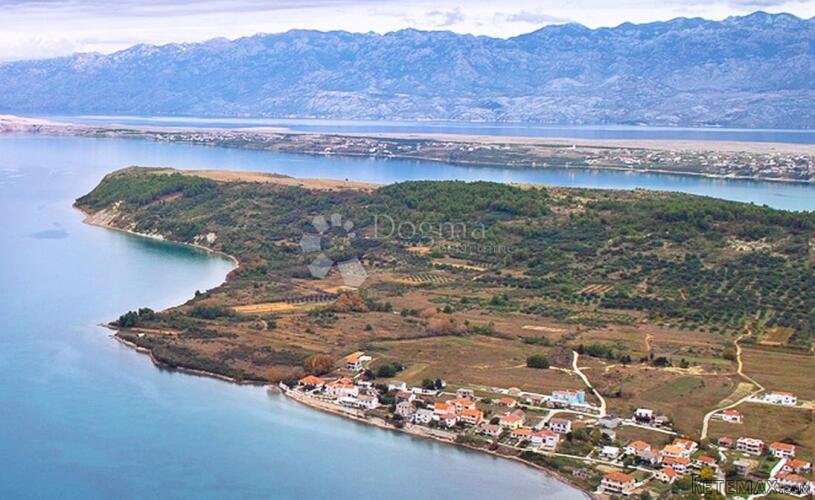 Prodaje se kuća, Ljubački stanovi