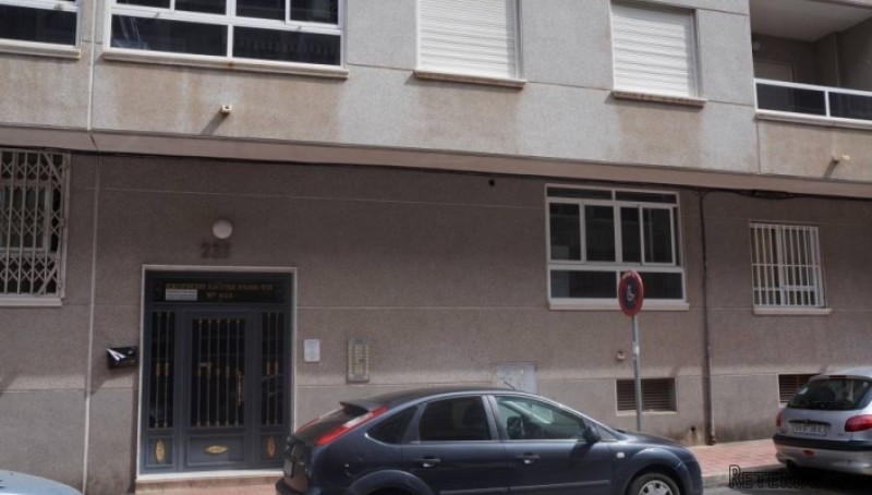 Resale · Apartment · Spain · Costa Bl..