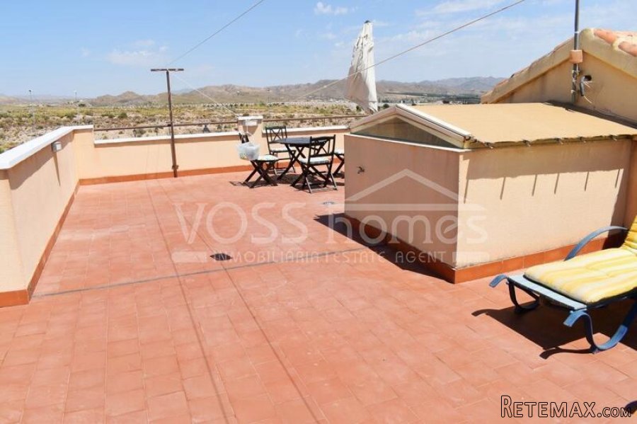 NEW & EXCLUSIVE TO VOSS HOMES - An immaculately maintained.. - 12