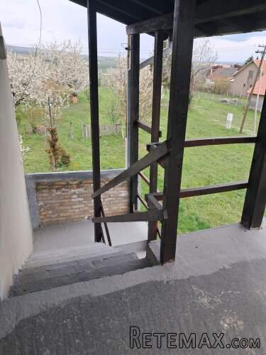 Vikendica na Fruškoj gori, 156m2 - 12