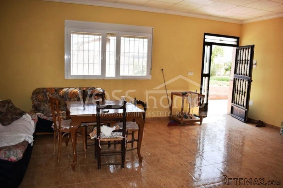 A quite and peaceful country house with 300m2 warehouse.. - 13