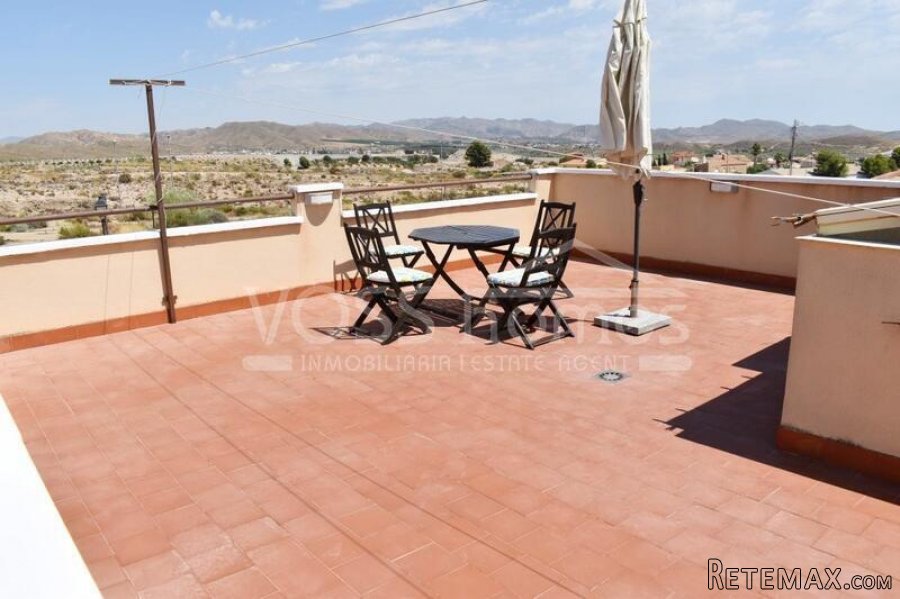 NEW & EXCLUSIVE TO VOSS HOMES - An immaculately maintained.. - 13