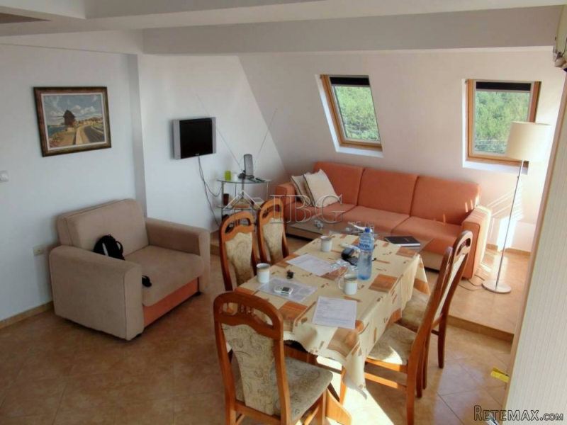 Spacious 2-bedroom apartment with SEA.. - 2