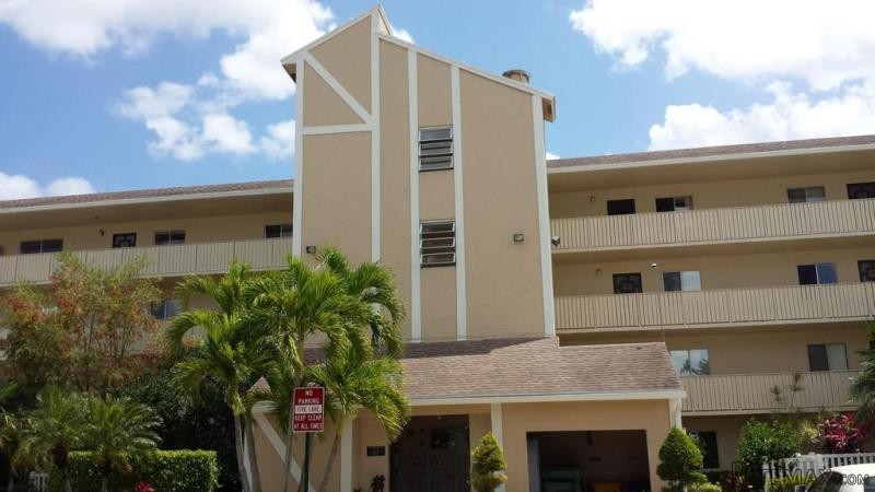 14376 Amberly Lane #208, Delray Beach..
