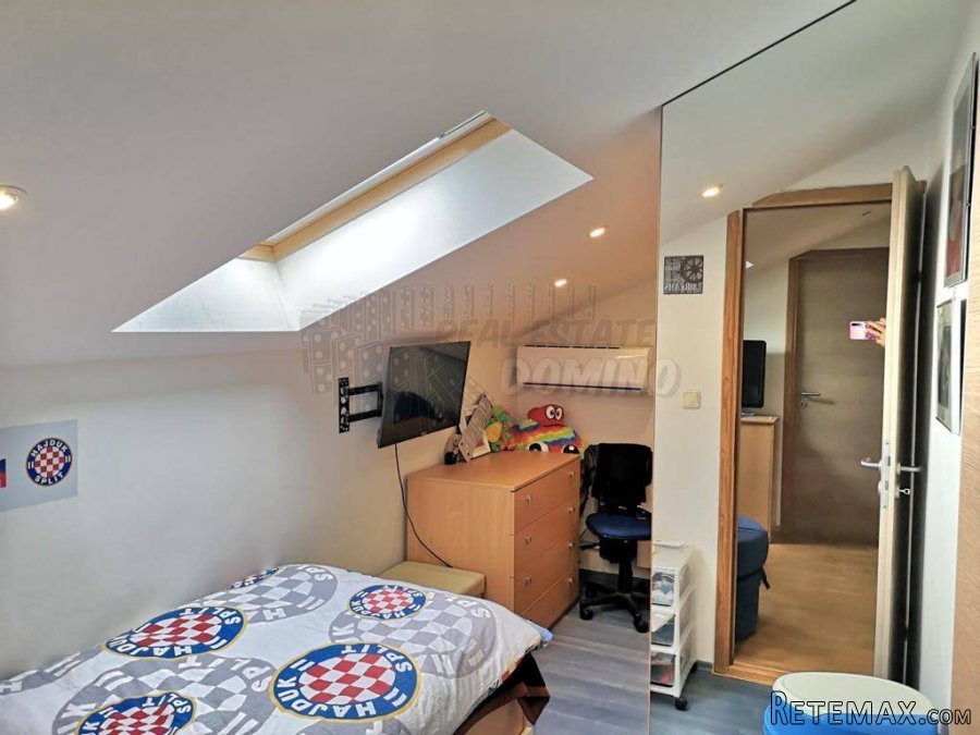 Dvoetažni apartman s pogledom na more! Malinska! - 14