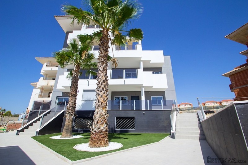 1 bedroom, 1 bathroom Apartment, (build..