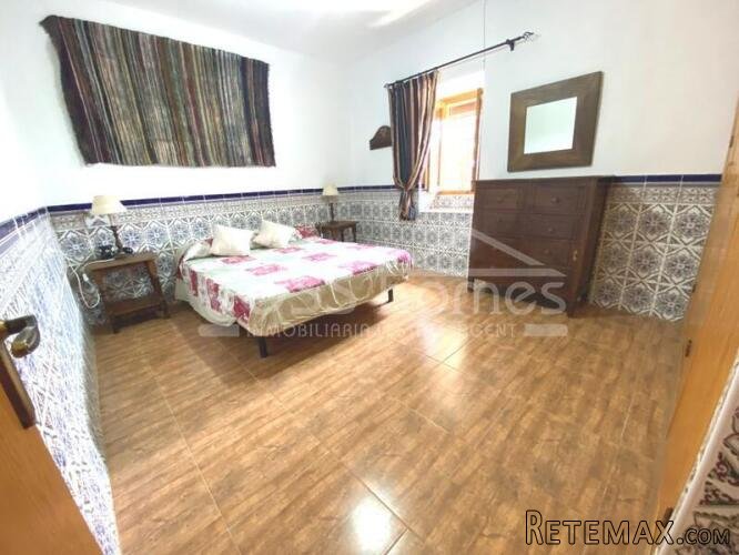 NEW TO VOSS HOMES - GREAT B&B / GUEST HOUSE BUSINESS . Semi.. - 15