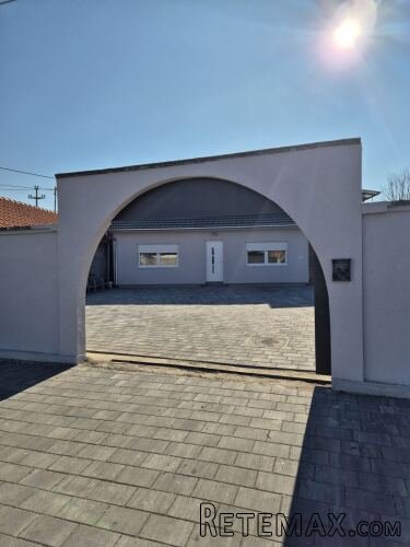 Prodajem kucu u Batajnici - 17