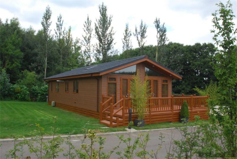 2 Bedroom Park Home