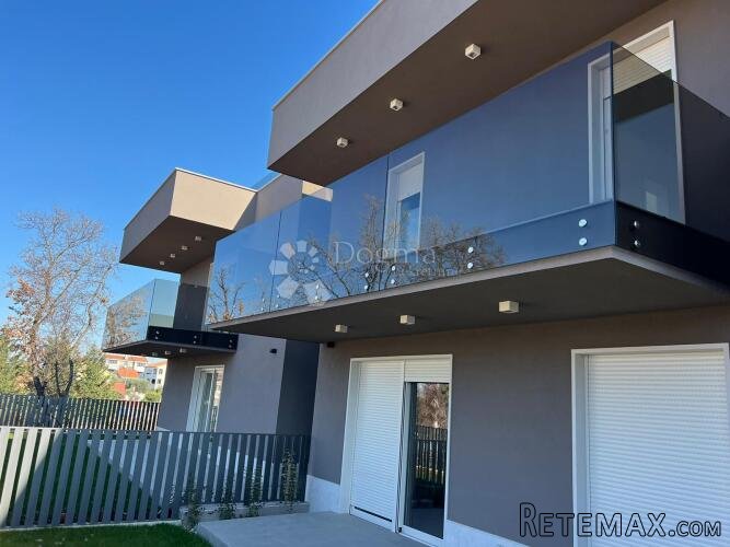 EKSKLUZIVAN PENTHOUSE U POREČU