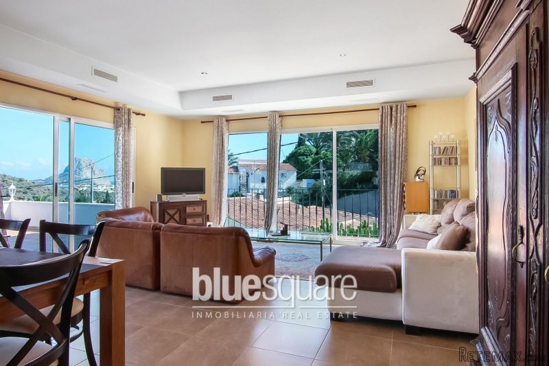 Modern villa with 4 spacious bedrooms - 2