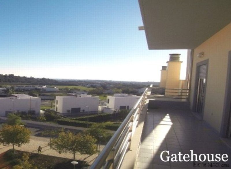 4 Bed Penthouse For Sale In Loule..