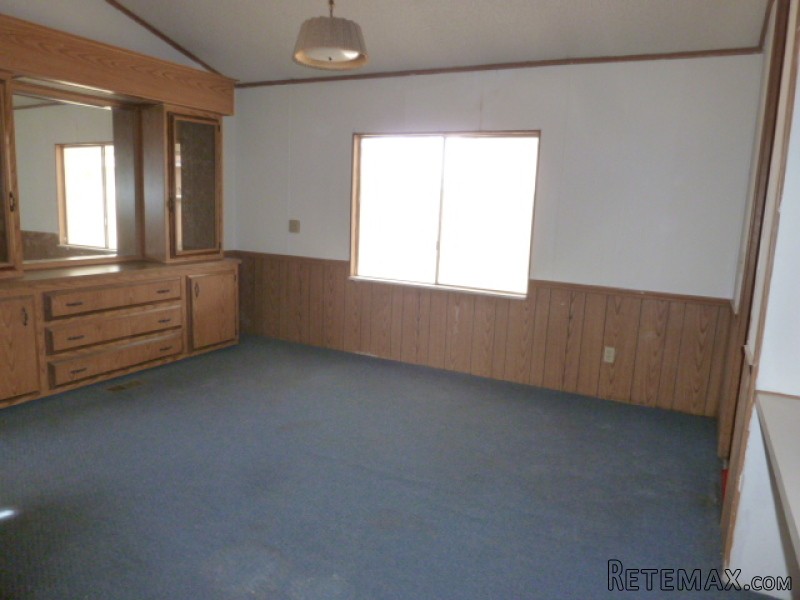 24950 Paseo Robles Barstow, CA, 92311.. - 2