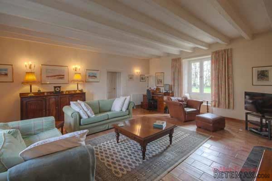 Lezay (79) For sale - Superb maison de maître with luxury 5.. - 3