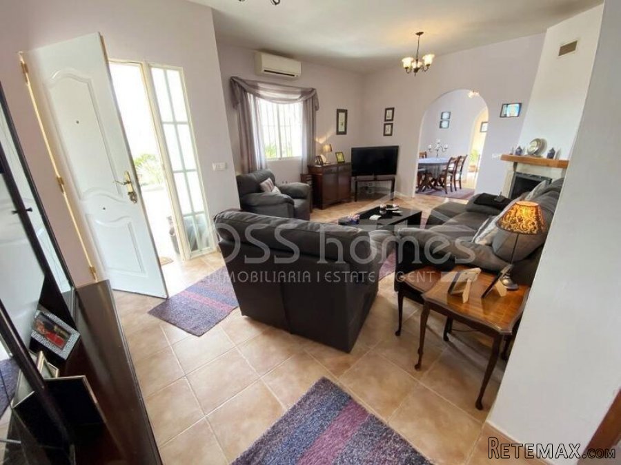 NEW & EXCLUSIVE TO VOSS HOMES - A lovingly maintained &.. - 3