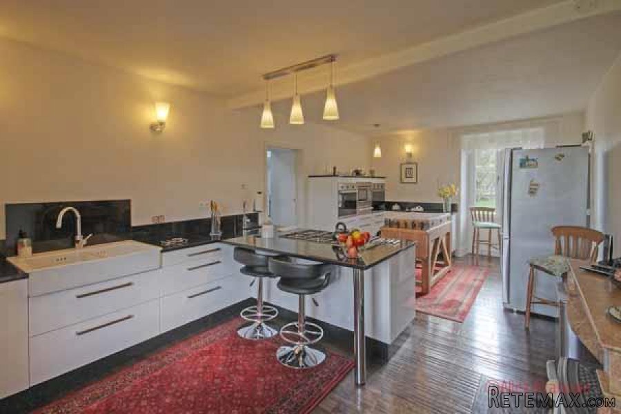 Lezay (79) For sale - Superb maison de maître with luxury 5.. - 5
