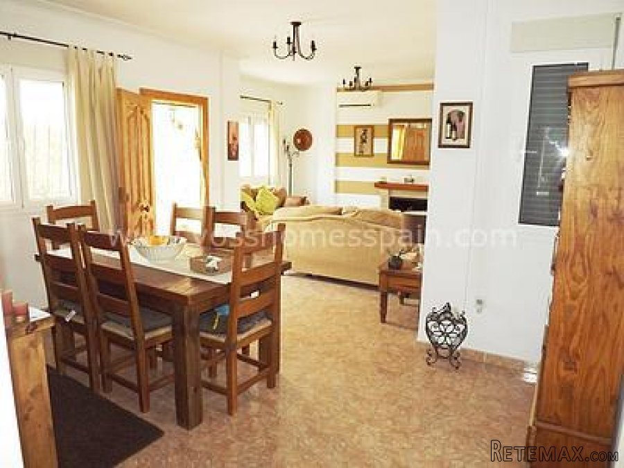 RESERVED WITH VOSS HOMES - Spacious, 2 bed, 1 bath (another.. - 6