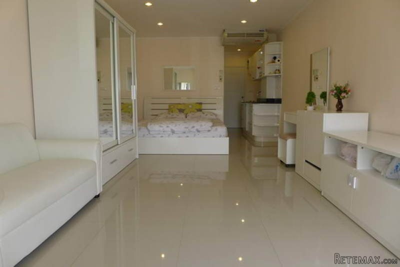 Jomtien Beach Condo, Studio for Sale