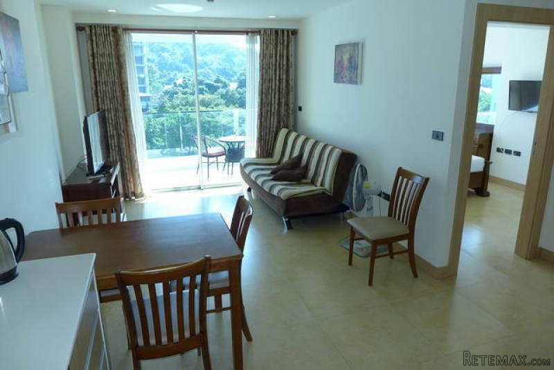 Cosy Beach Cliff Condo for Sale - 2
