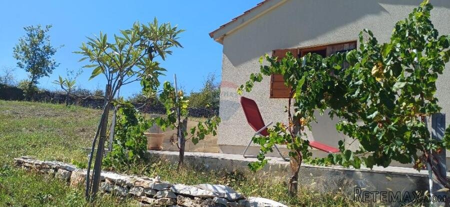 Istra, okolica Svetvinčenta, veliko zemljište, građevinsko i - 2