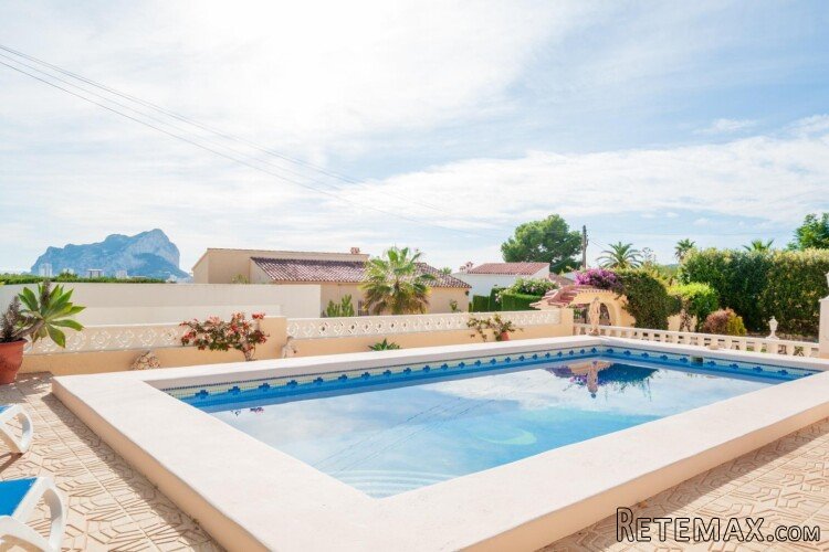 This spacious villa in the Gran Sol area of Calpe with.. - 2