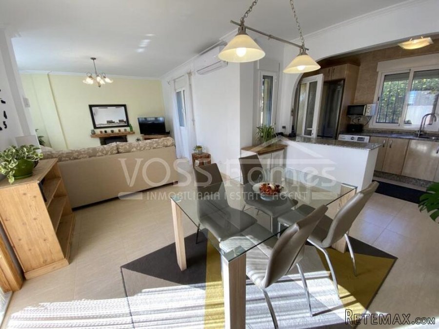 EXCLUSIVE TO VOSS HOMES - A beautifully presented, recently.. - 3