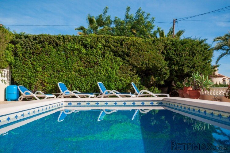 This spacious villa in the Gran Sol area of Calpe with.. - 3
