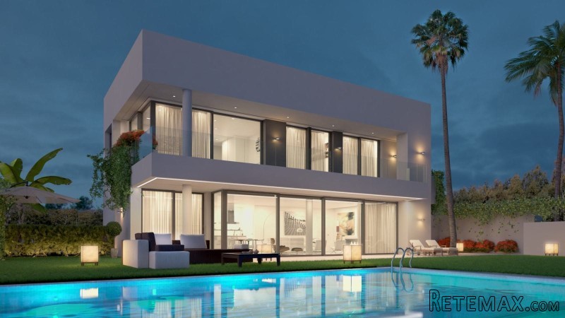 4 bedroom property near Estepona Back..