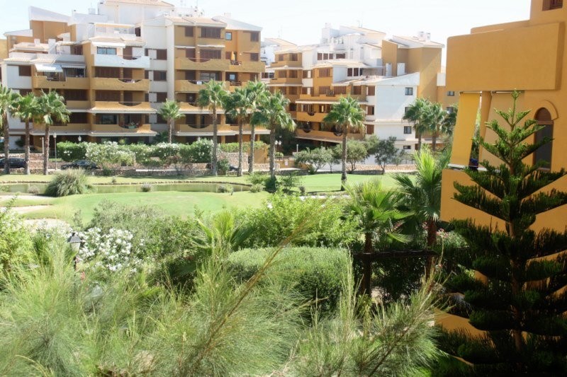 Apartment In Punta Prima, Torrevieja..
