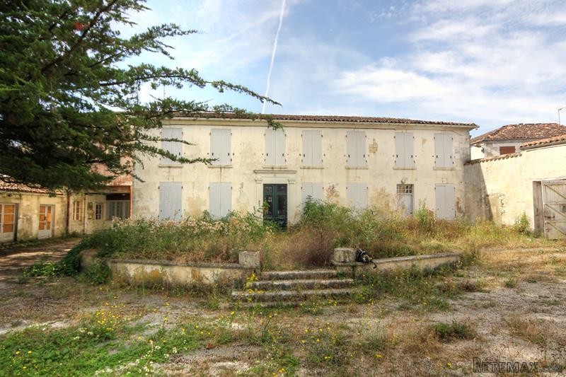 Former Farmhouse For Complete Renovation