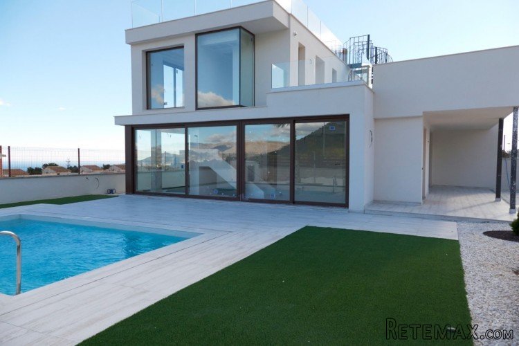 This brand-new villa is located in a residential area of.. - 6