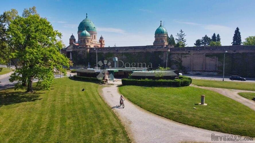 Grobnica na prestižnoj lokaciji – Aleja velikana, Mirogoj, Z