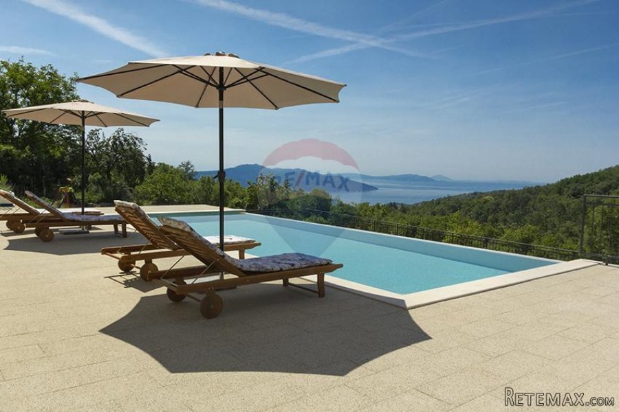 Opatija, okolica - prekrasno imanje s bazenom